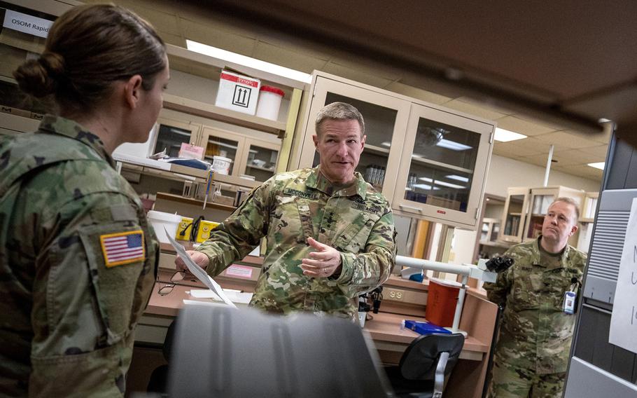 Army usa female Female army